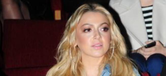 Hadise'nin zor anları!