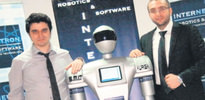Restoranlara garson robot