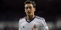 Mesut formasını Mourinho'ya verdi