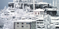 Doğuda evleri kar yuttu