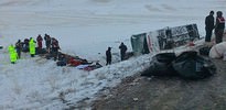 Kayseri'de otobüs devrildi!