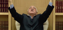 Katil İsrail için dilini yuttu!