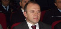 Müdürler 'kamyoncu' bürokratlar 'pavyoncu'