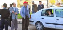Genç kız 7 aydır otomobilde yaşıyor