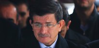 Davutoğlu gözyaşlarını hakim olamadı!