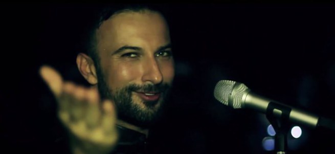 Tarkan'dan sevenlerine çifte müjde