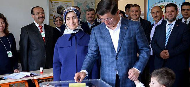 Başbakan Davutoğlu oyunu kullandı