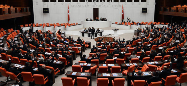 54 yıl sonra 3 Ermeni aday milletvekili oldu