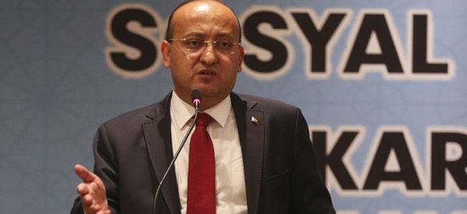 Başbakan Yardımcısı Akdoğan: Madem yüzde 13 oy aldılar...