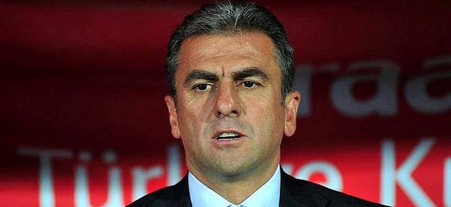 Hamza Hamzaoğlu'ndan Van Persie Ve Podolski açıklaması