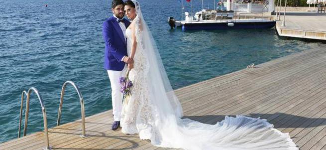 Ebru Yaşar evlendi