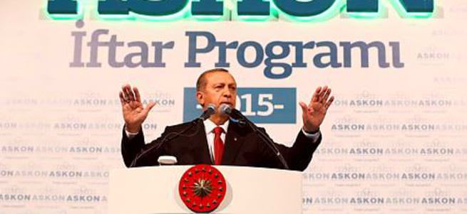 Cumhurbaşkanı Erdoğan: Türkiye'yi terörle aynı çizgide göstermek kimsenin haddi değil