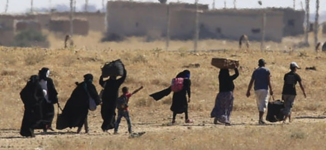PYD'den DEAŞ kıyafetiyle katliam