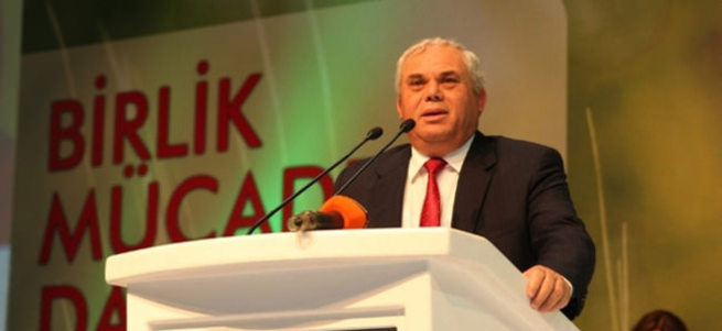 Kıbrıs'ta Başbakan istifa etti