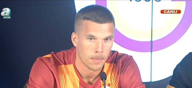 Podolski imzayı attı