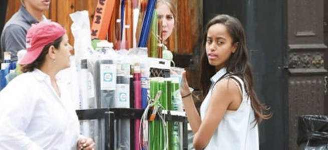 Malia Obama, Girls dizisinin setinde stajyer oldu