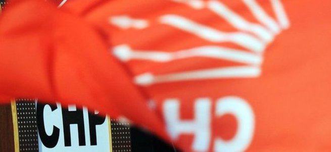 CHP’nin Kedi Hesabında Baykal’a Şok Tweetler