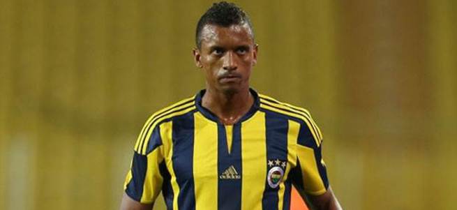 Nani soyunma odasında isyan etti!