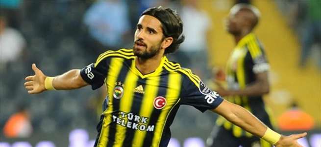 Alper Potuk'ta kırık!