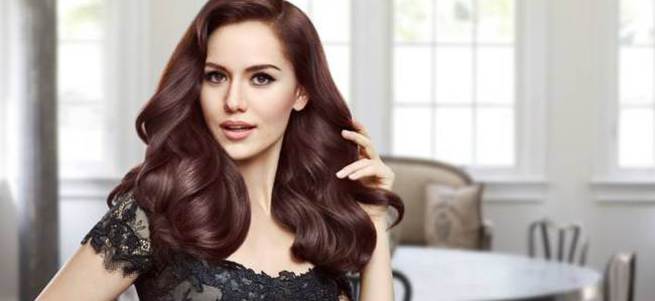 Fahriye Evcen'in yüzüne ne oldu?