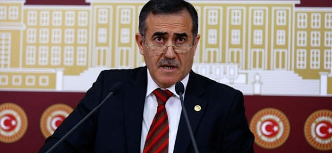 CHP'den İstifa Eden Özkes MHP'ye Geçiyor