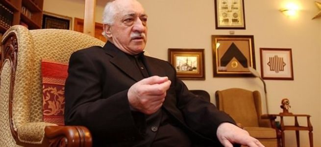 Fetullah Gülen'in hizmetkarıyım