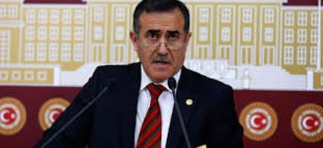 İstifa eden İhsan Özkes başka partiye geçecek mi?