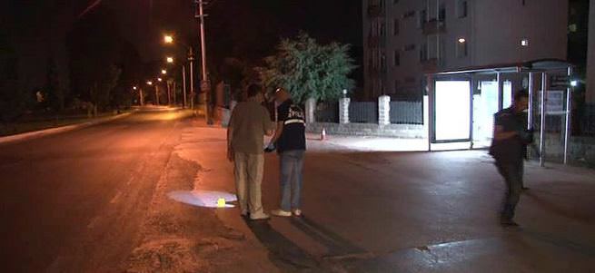 İzmir Narlıdere Kışlası'na ateş açıldı