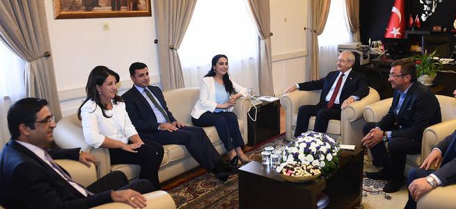 Meclis'te HDP-CHP görüşmesi