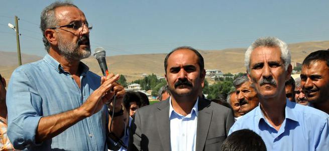 Sırrı Sakık: Sizi yaratan Allah bizi de yarattı
