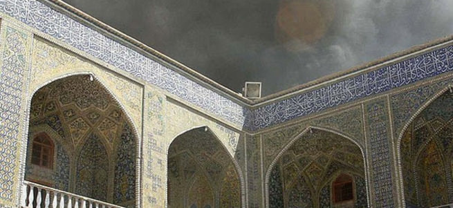 Suudi Arabistan'da intihar saldırısı