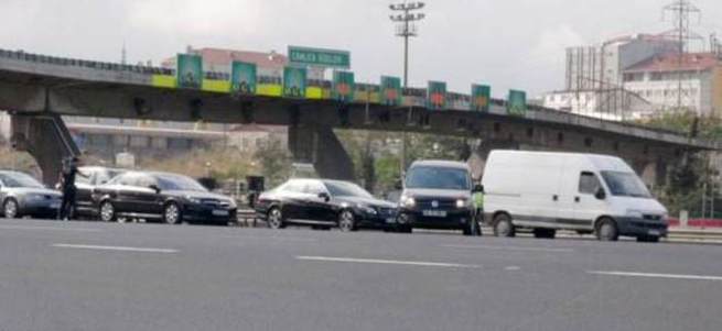 İstanbul’da bombalı araç alarmı