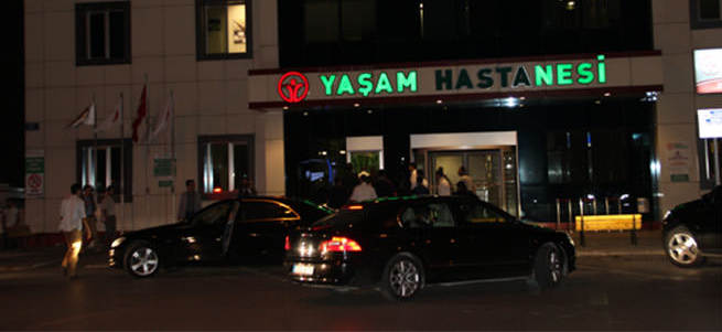 Sare Davutoğlu şehit eşinin doğumuna katıldı