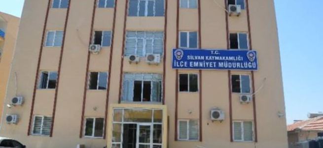 Silvan Emniyeti'ne bombalı saldırı