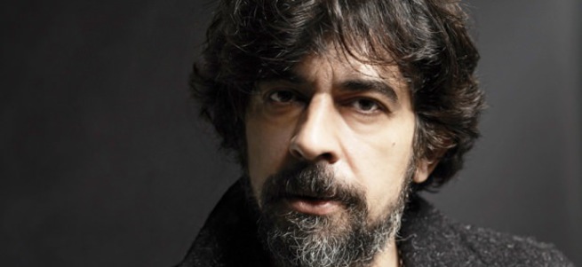 Okan Bayülgen'in yeni imajı