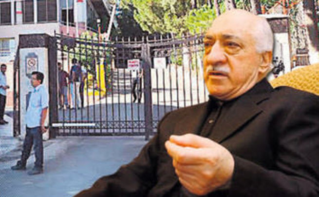 FETÖ okullarına baskın: 9 gözaltı