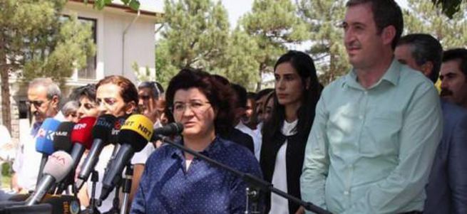 Emine Ayna'dan özerklik itirafı