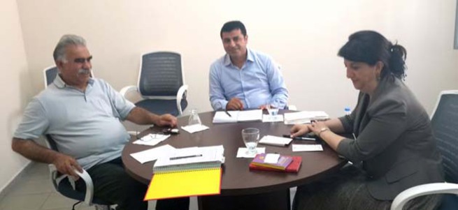 Öcalan'dan HDP'ye: Hal hatır sormak için gelmeyin