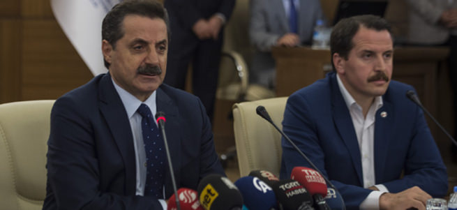 Bakan Çelik'ten 'Cuma günü ibadet tatili' müjdesi