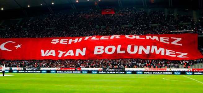Teröre lanet yağdı
