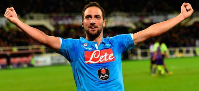 Burak'ın yerine Higuain