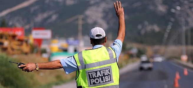 Trafik ihlallerinde Whatsapp'tan şikayet dönemi