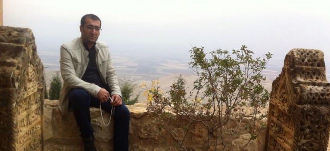 PKK'nın meslektaşını öldürmesine sevinen doktora uzaklaştırma