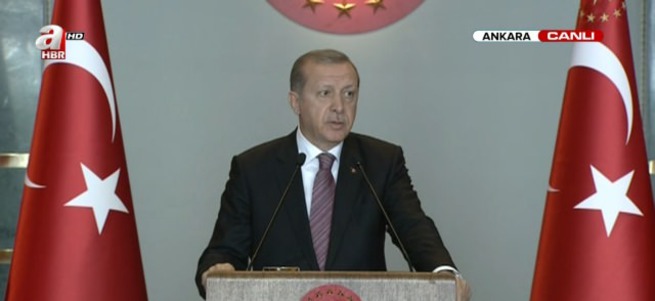 Erdoğan: Razı olacağımız tek çözüm terör örgütünün silah bırakmasıdır