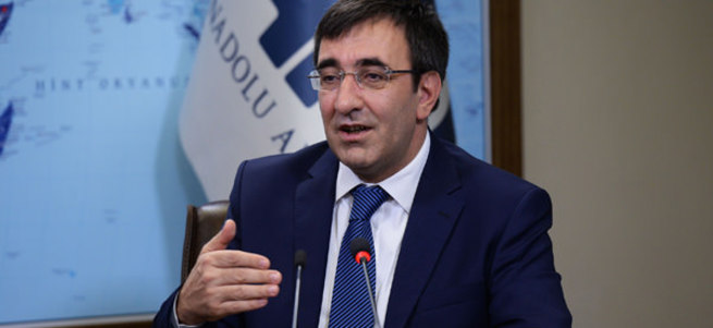 Cevdet Yılmaz'dan canlı yayında emeklilere büyük müjde!