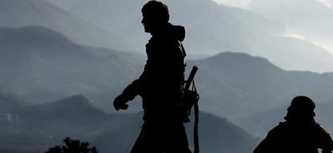 Silvan'da PKK'lılar 1 polisi yaraladı