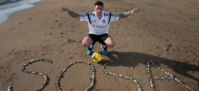 Estudiantes'in Jose Sosa ısrarı