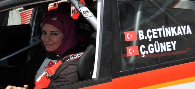 Burcu Çetinkaya Bucak'lara gelin oldu
