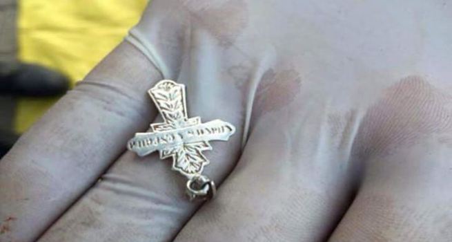 Öldürülen teröristin boynundan haç kolye çıktı