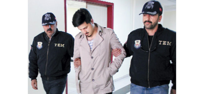 Çaldılar, ezberlettiler sildiler, yakalandılar